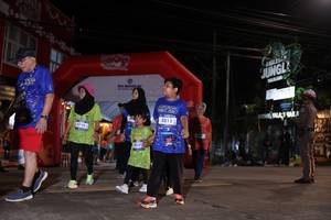 BIB: 3031, 3513
                            <button type="button" onclick="openModal(26263786)" class="btn btn-primary btn-sm float-right btn-popup" data-toggle="modal" data-target=".modal-high-quality">
                        <i class="fas fa-shopping-cart"></i> Add to Cart
                    </button>
                                            <button type="button" onclick="isThisMe(26263786, true)" class="btn btn-success btn-sm float-right btn-popup btn-isme hidden" data-toggle="tooltip" data-placement="bottom" title="นี่คือรูปของคุณใช่ไหม คลิกที่นี่เพื่อเอาเข้าอัลบั้ม">
                        <i class="fas fa-plus"></i> Add to album
                    </button>
                    <button type="button" onclick="isThisMe(26263786, false)" class="btn btn-warning btn-sm float-right btn-popup btn-isnotme hidden">
                        <i class="fas fa-ban"></i> Remove from album
                    </button>